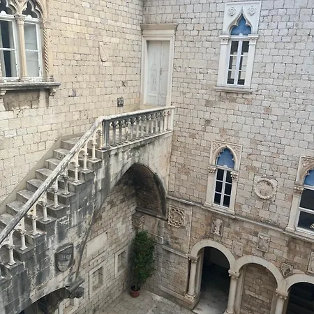 Apartment Old Town By Ivo Trogir