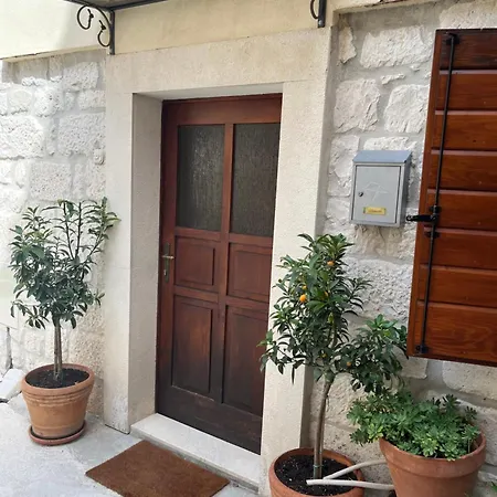 Old Town Stay By Ivo Trogir